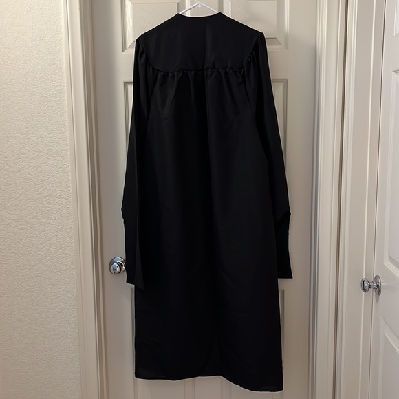 Herff Jones Other Graduation Gown Herff Jones 59 5 Poshmark